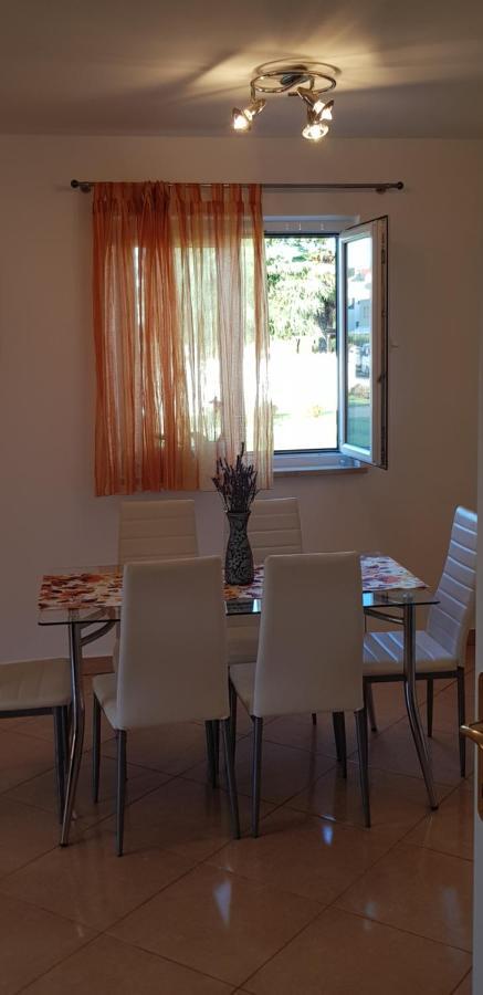 Velina Appartement *